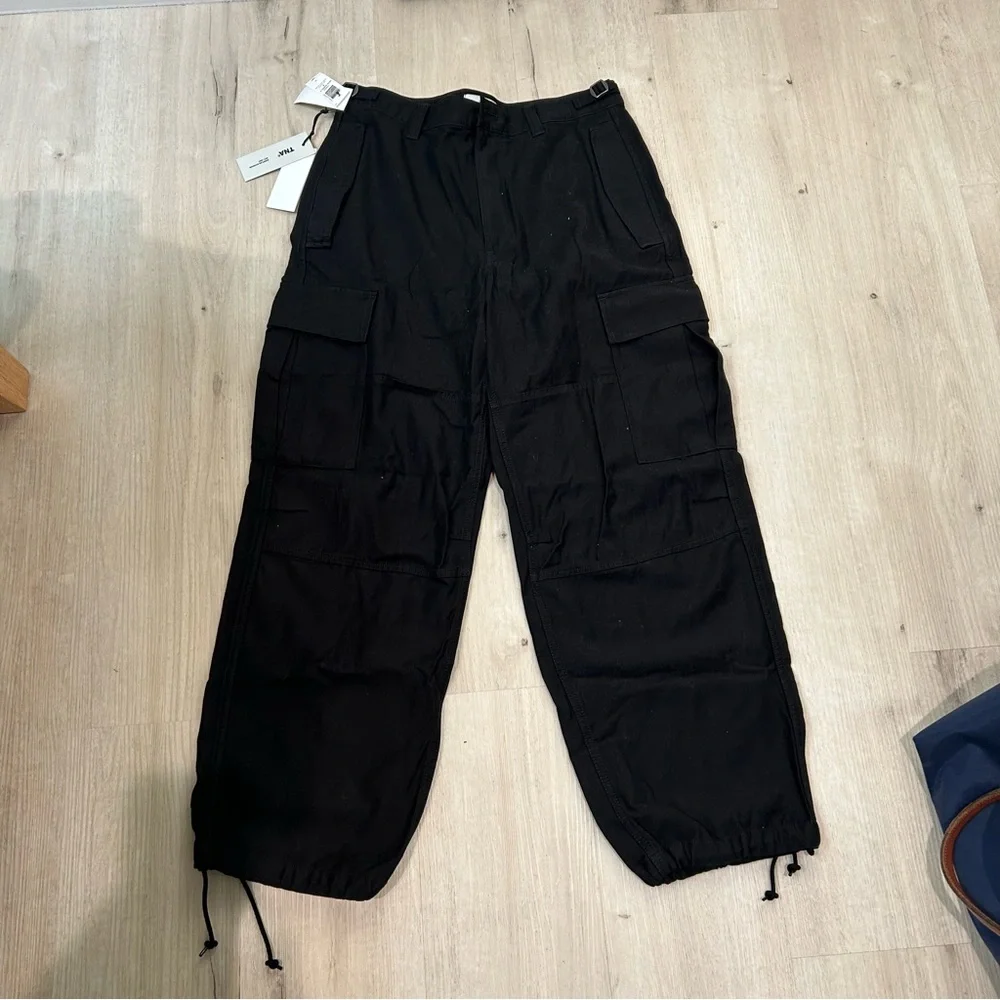 Aritzia Black Cargo Pants - Picture 1 of 5
